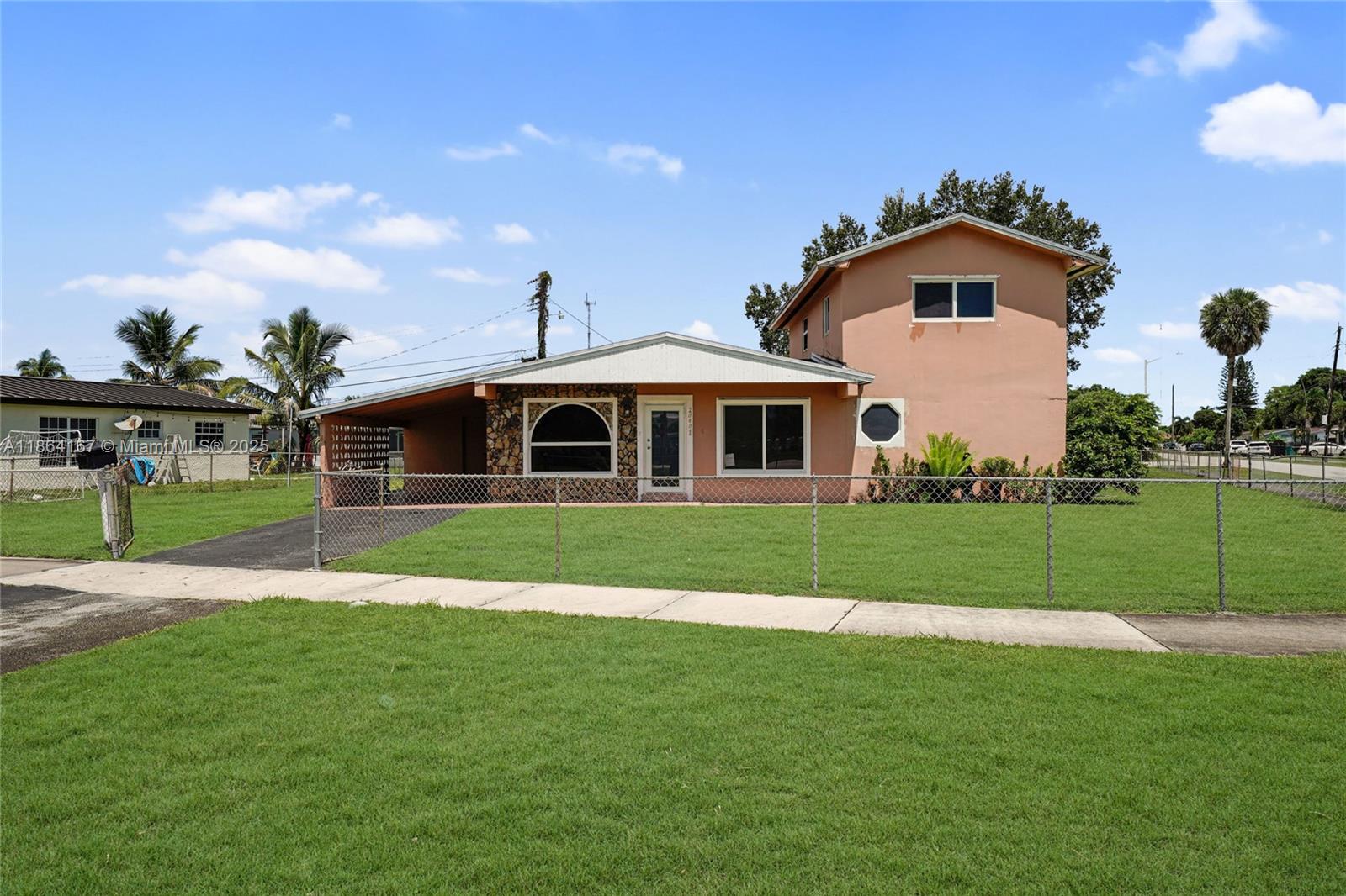 LAKE LUCERNE SEC 3 - Residential