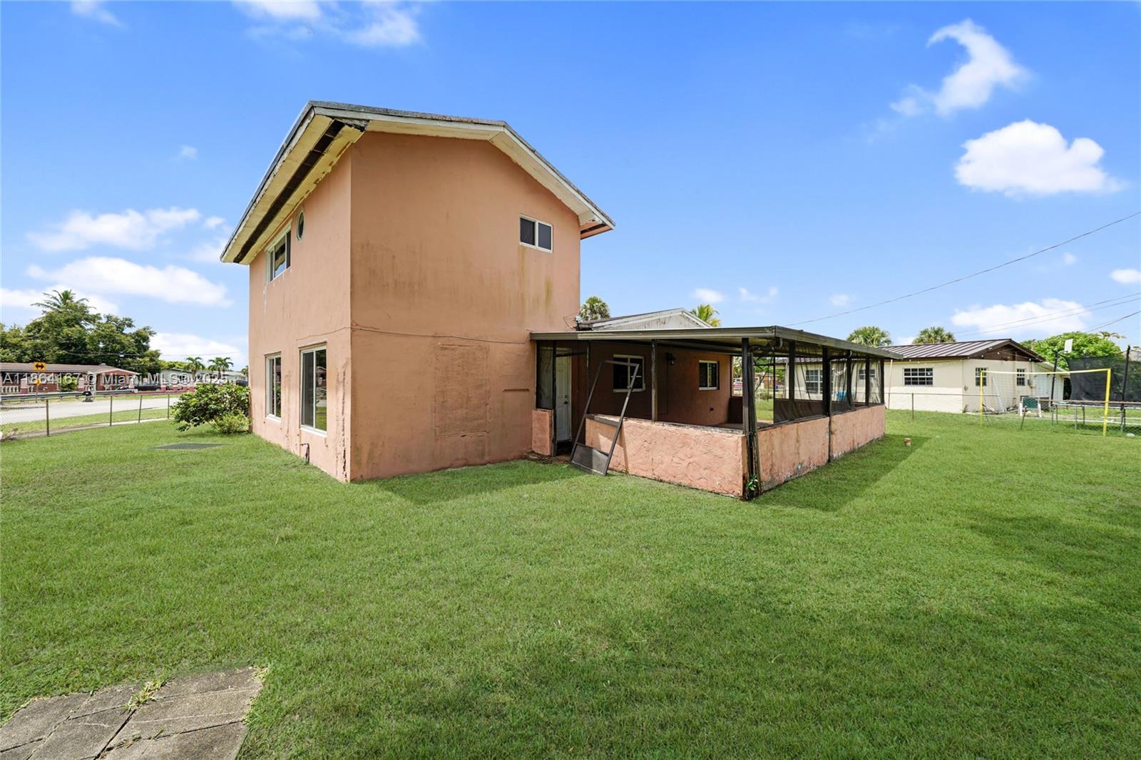 LAKE LUCERNE SEC 3 - Residential