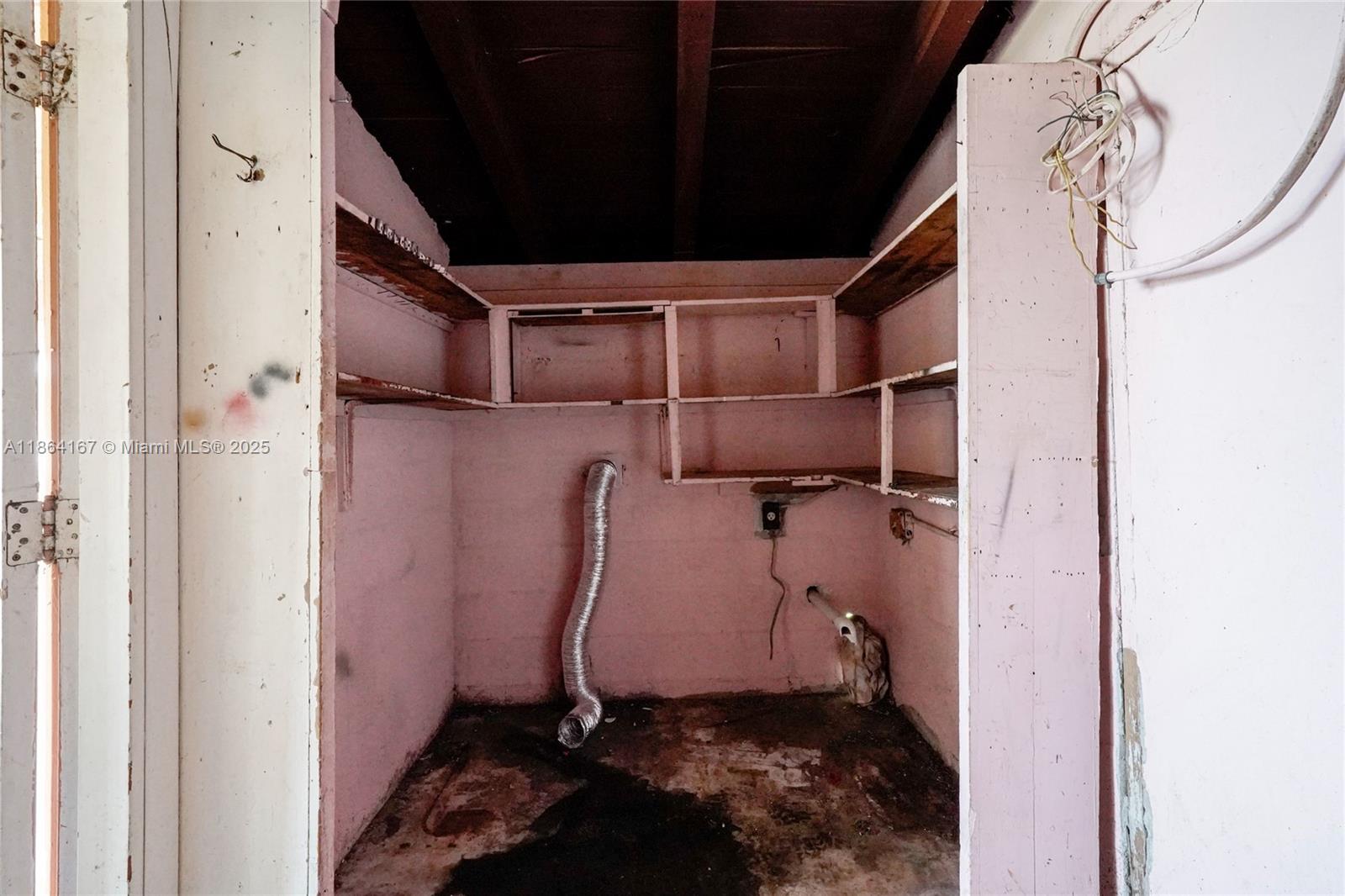 LAKE LUCERNE SEC 3 - Residential