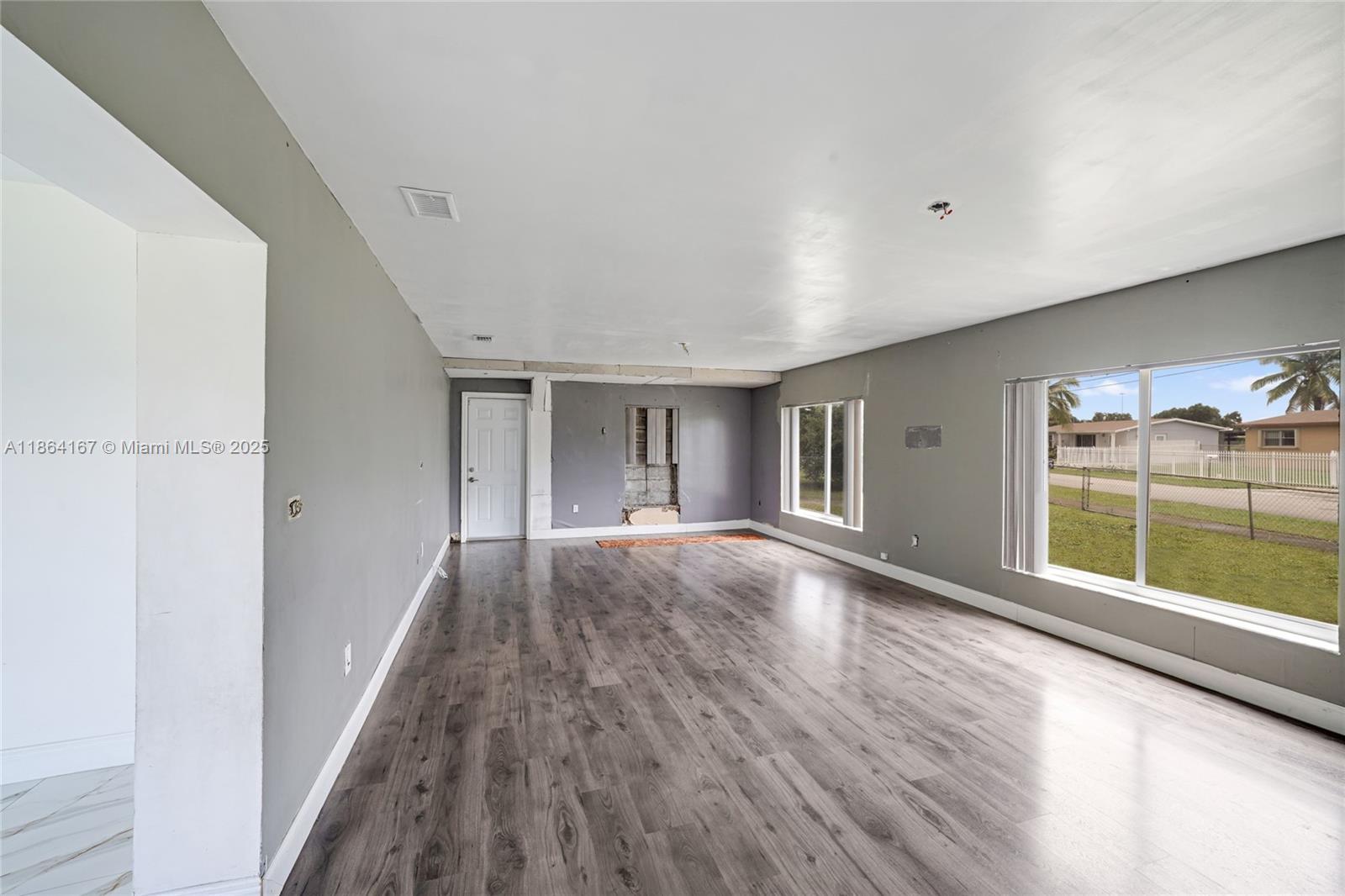 LAKE LUCERNE SEC 3 - Residential