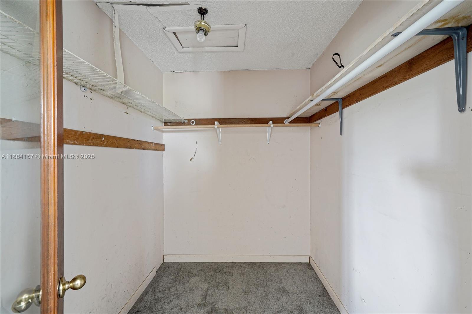 LAKE LUCERNE SEC 3 - Residential