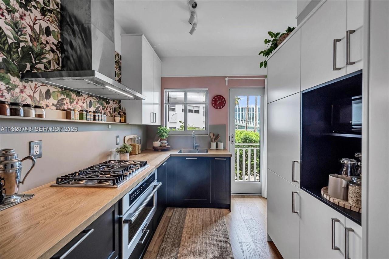 SHERITA CONDO - Residential Lease