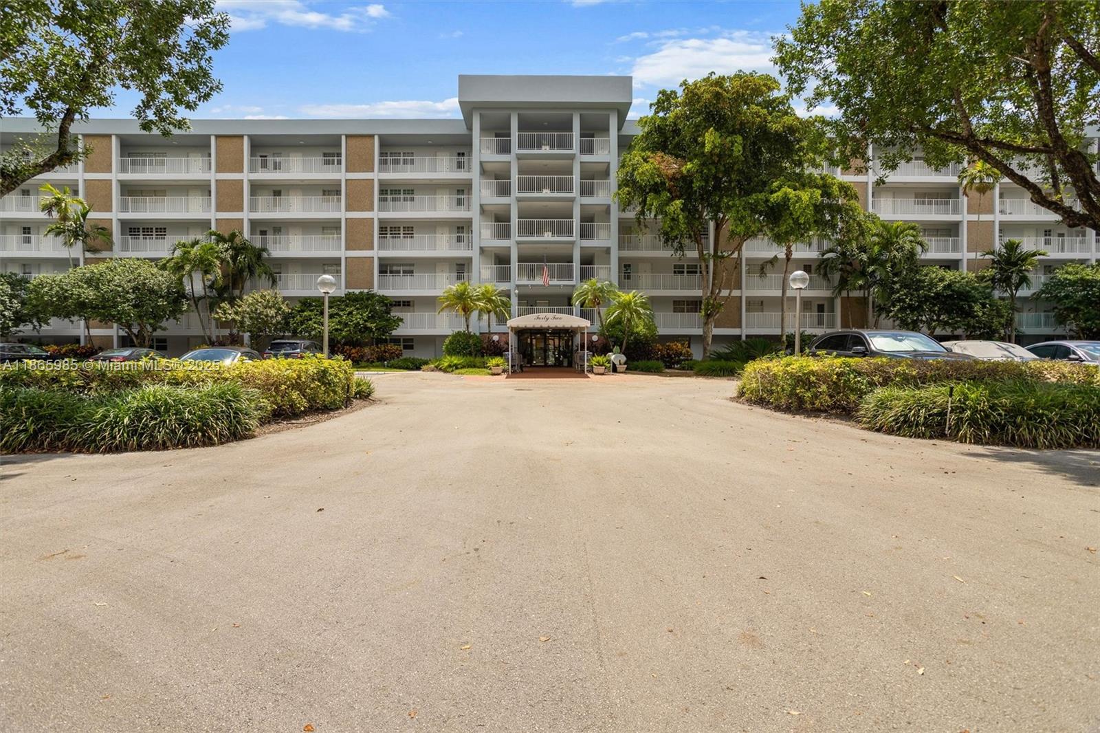 NO 42 PALM-AIRE COUNTRY C - Residential