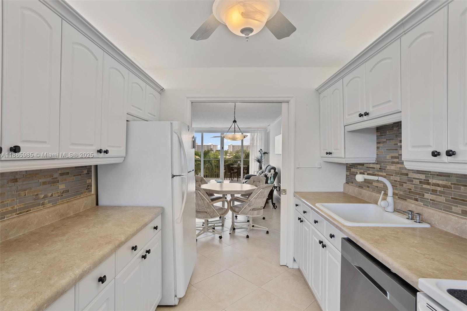 NO 42 PALM-AIRE COUNTRY C - Residential