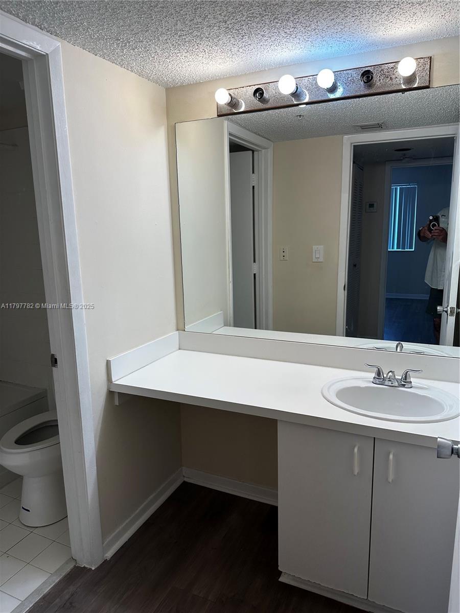 791 N Pine Island Rd 203