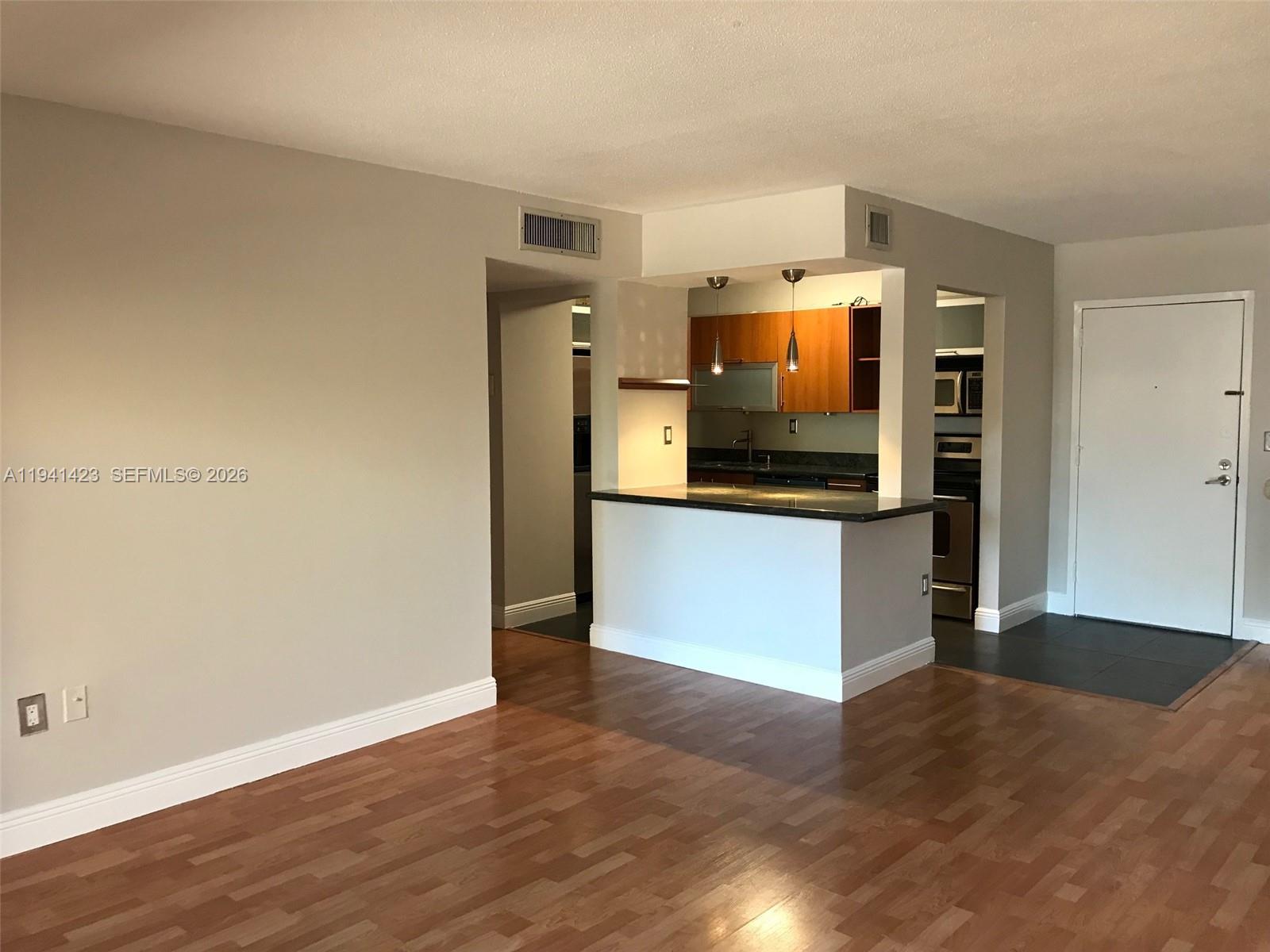 NOB HILL WEST CONDO - Residential