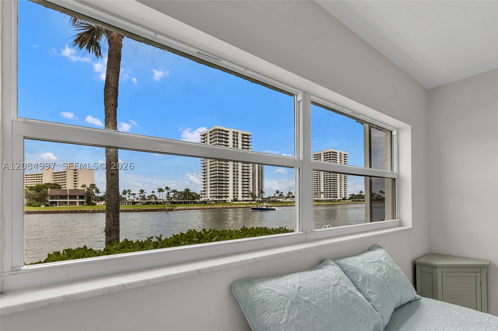 20 Yacht Club Dr 103