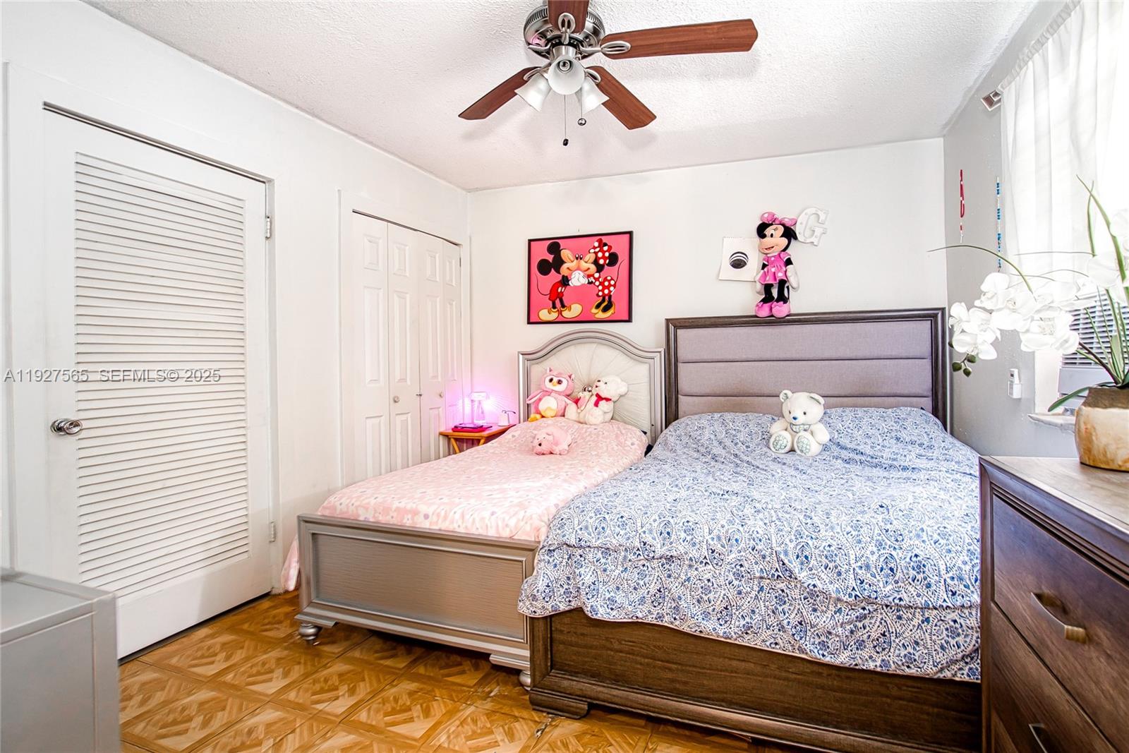 HOLLYWOOD PARK - Residential Income