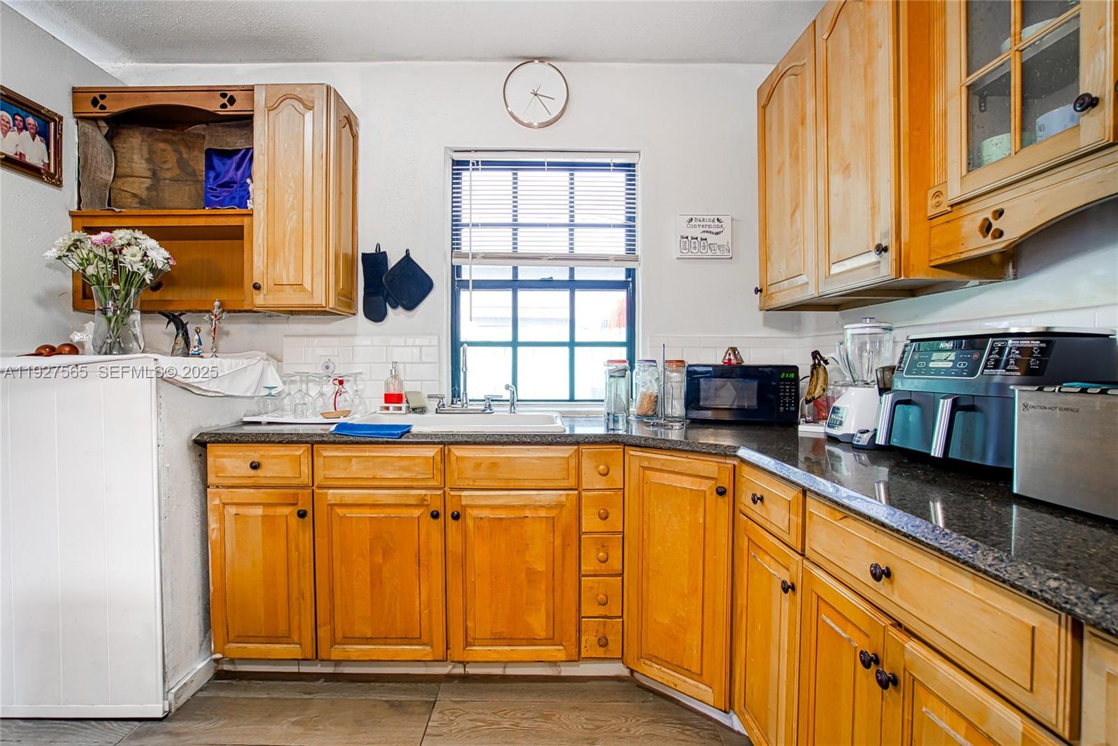 HOLLYWOOD PARK - Residential Income