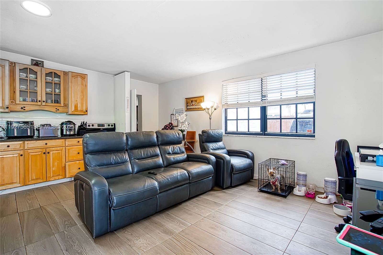 HOLLYWOOD PARK - Residential Income