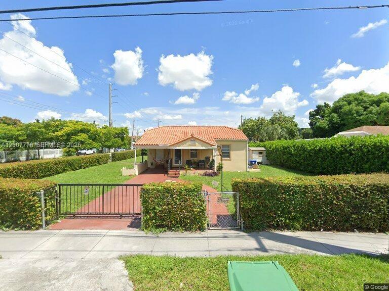 GOLF COURSE PARK - Residential