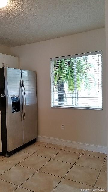 Weitzer Serena Lakes Twnh - Residential Lease