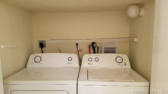 Weitzer Serena Lakes Twnh - Residential Lease