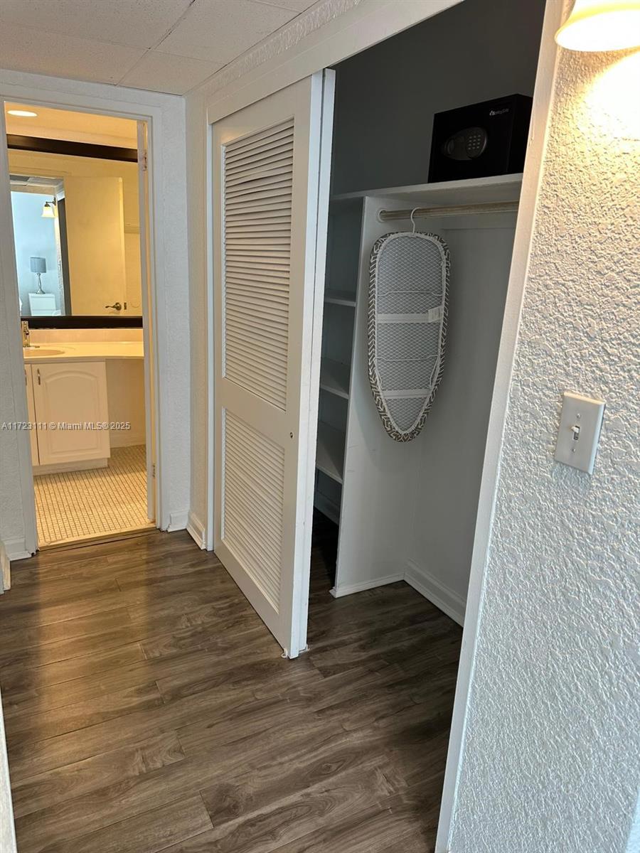 SIAN OCEAN RESIDENCES CON - Residential Lease