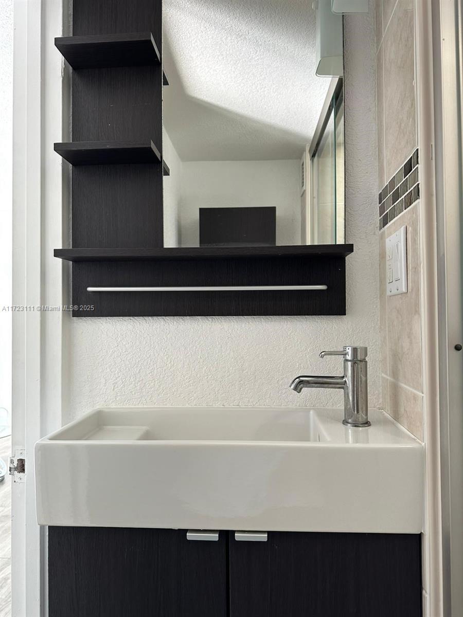 SIAN OCEAN RESIDENCES CON - Residential Lease