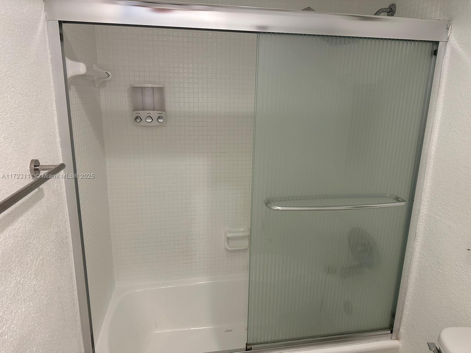 SIAN OCEAN RESIDENCES CON - Residential Lease