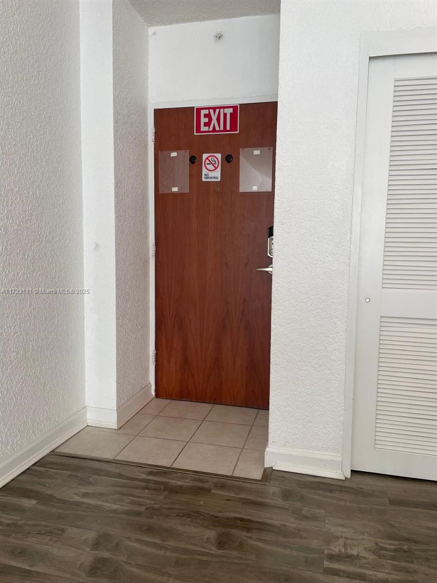 SIAN OCEAN RESIDENCES CON - Residential Lease