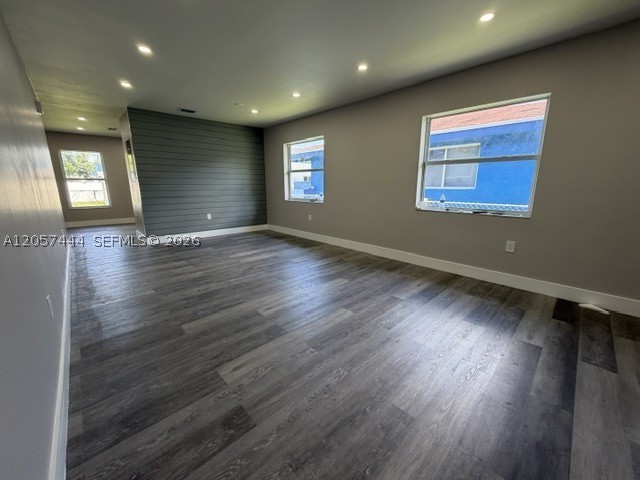 2288 W 4th Ct