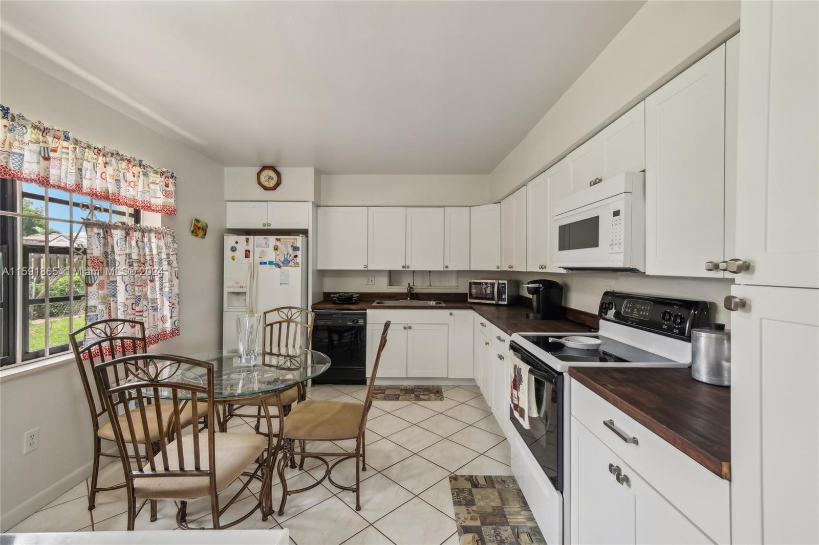 CAROL CITY 4TH ADDN - Residential