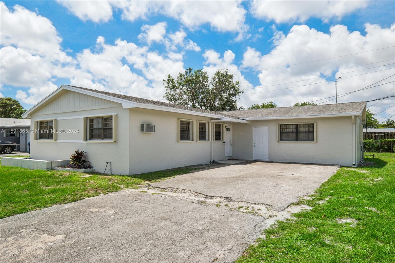 CAROL CITY 4TH ADDN - Residential