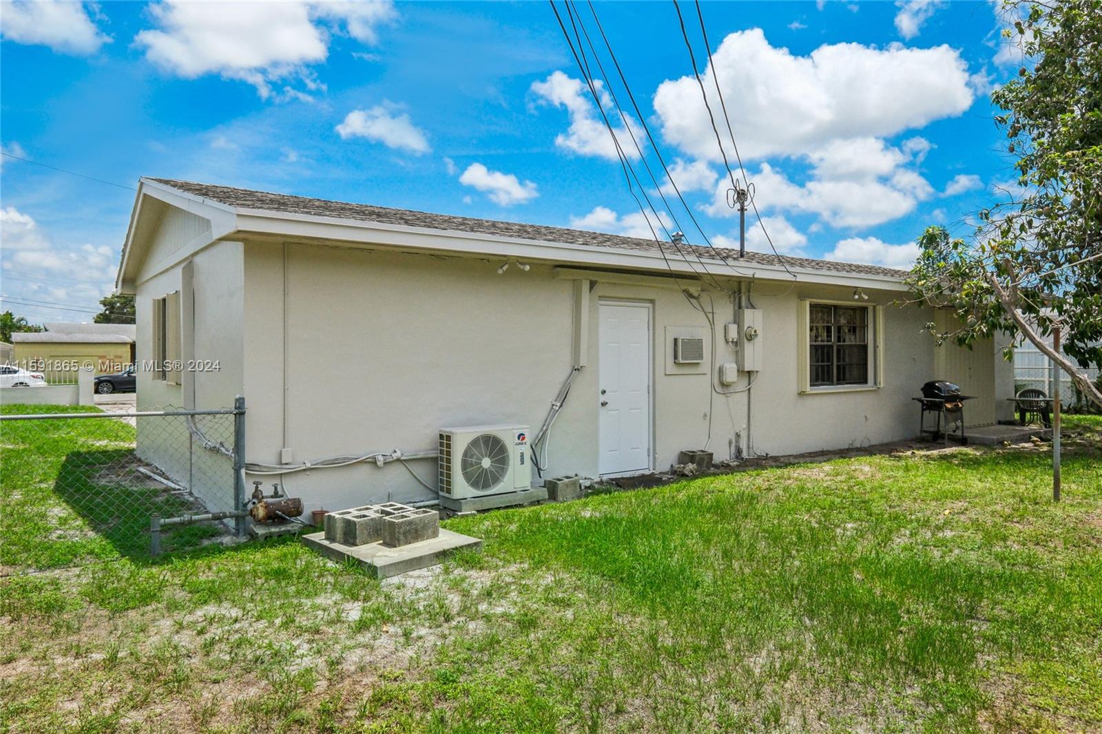 CAROL CITY 4TH ADDN - Residential