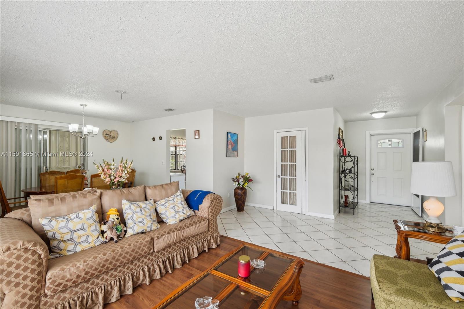 CAROL CITY 4TH ADDN - Residential