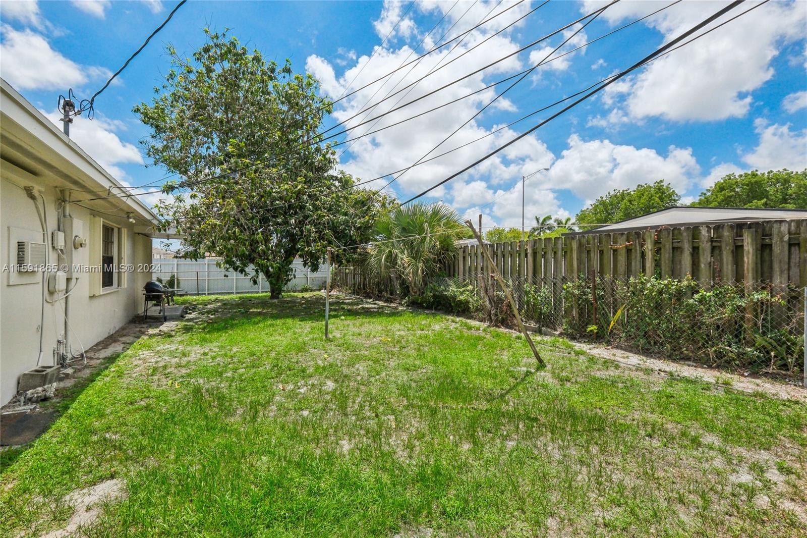 CAROL CITY 4TH ADDN - Residential