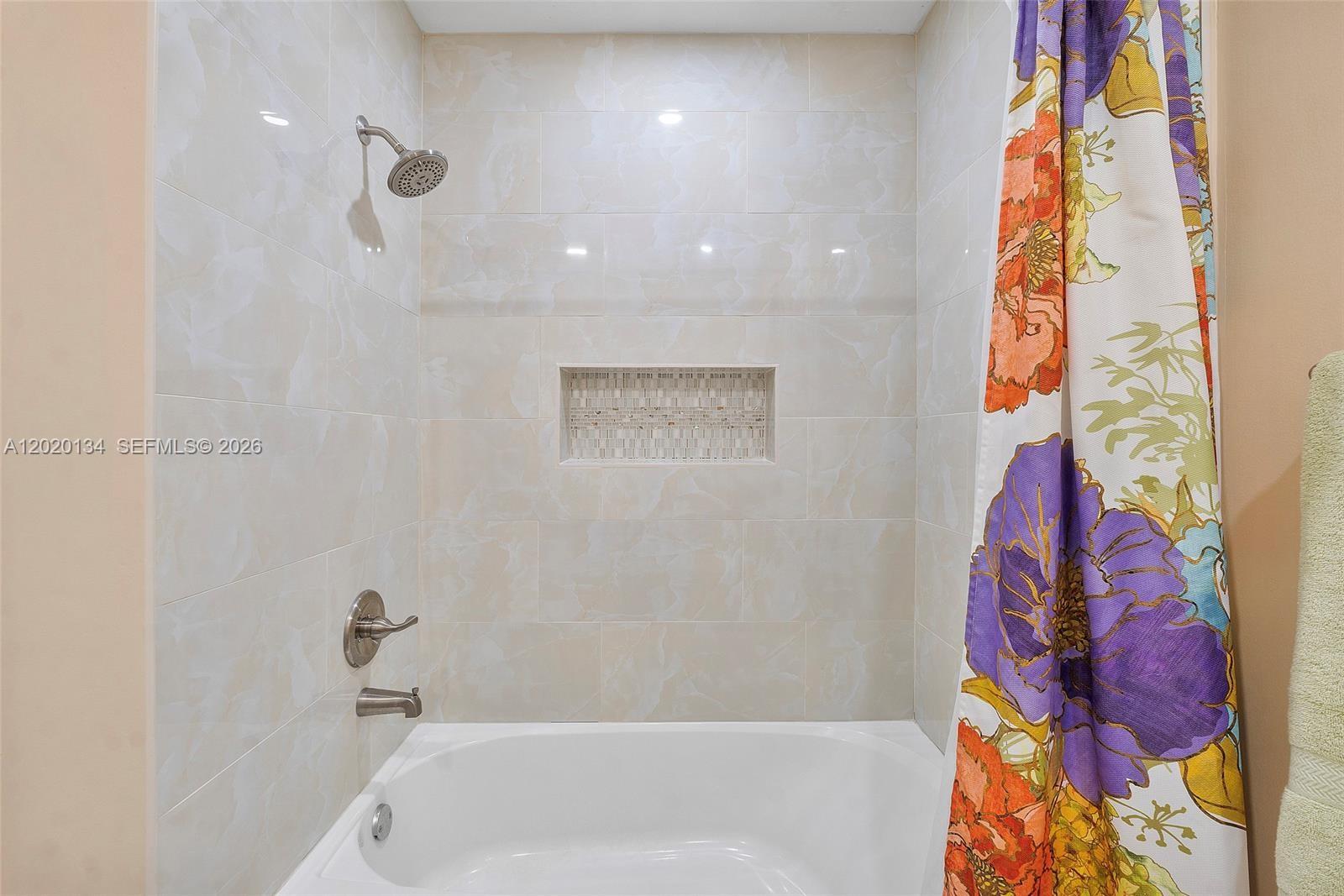 POND APPLE PLACE I CONDO - Residential