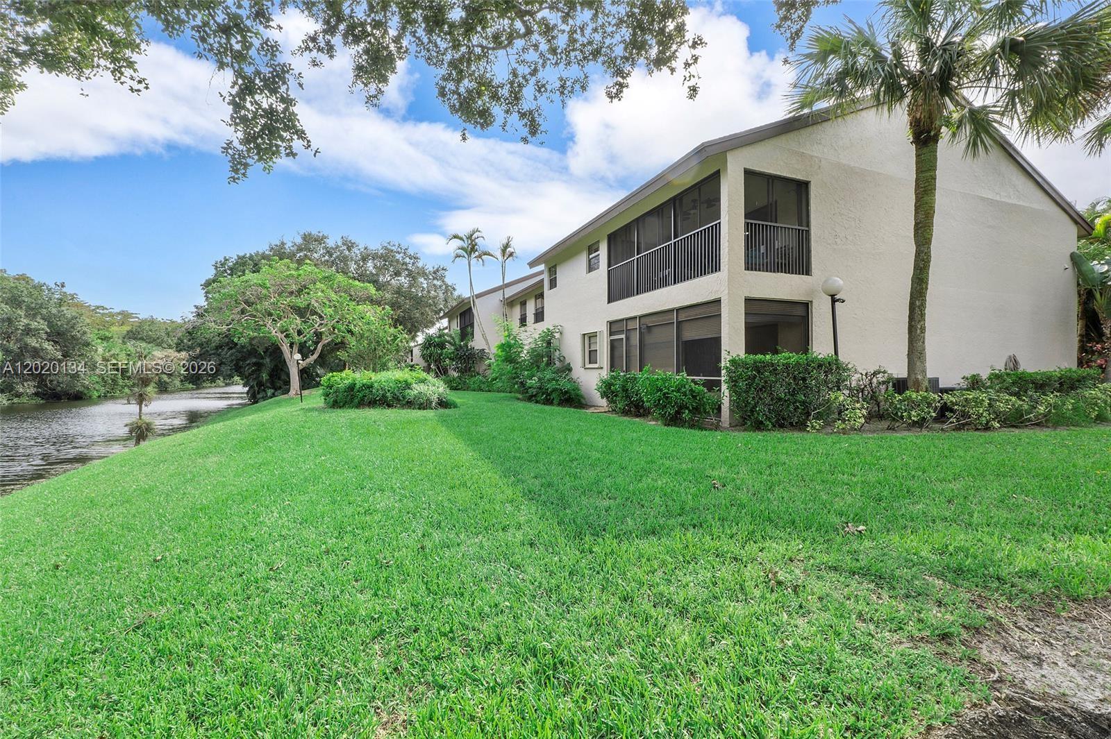 POND APPLE PLACE I CONDO - Residential