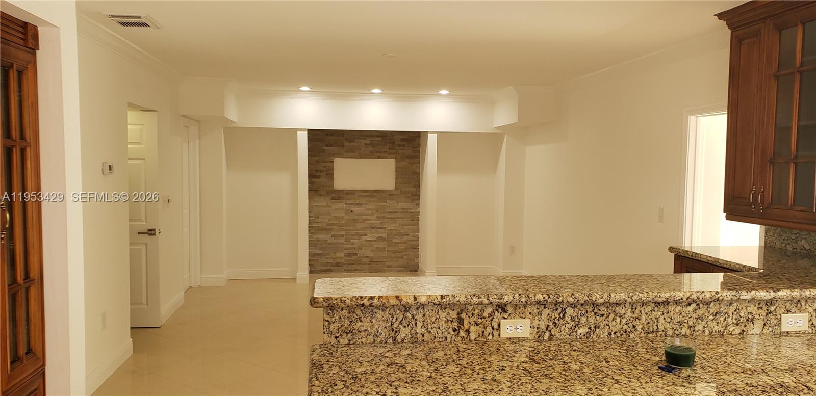 CORAL CREEK - Residential