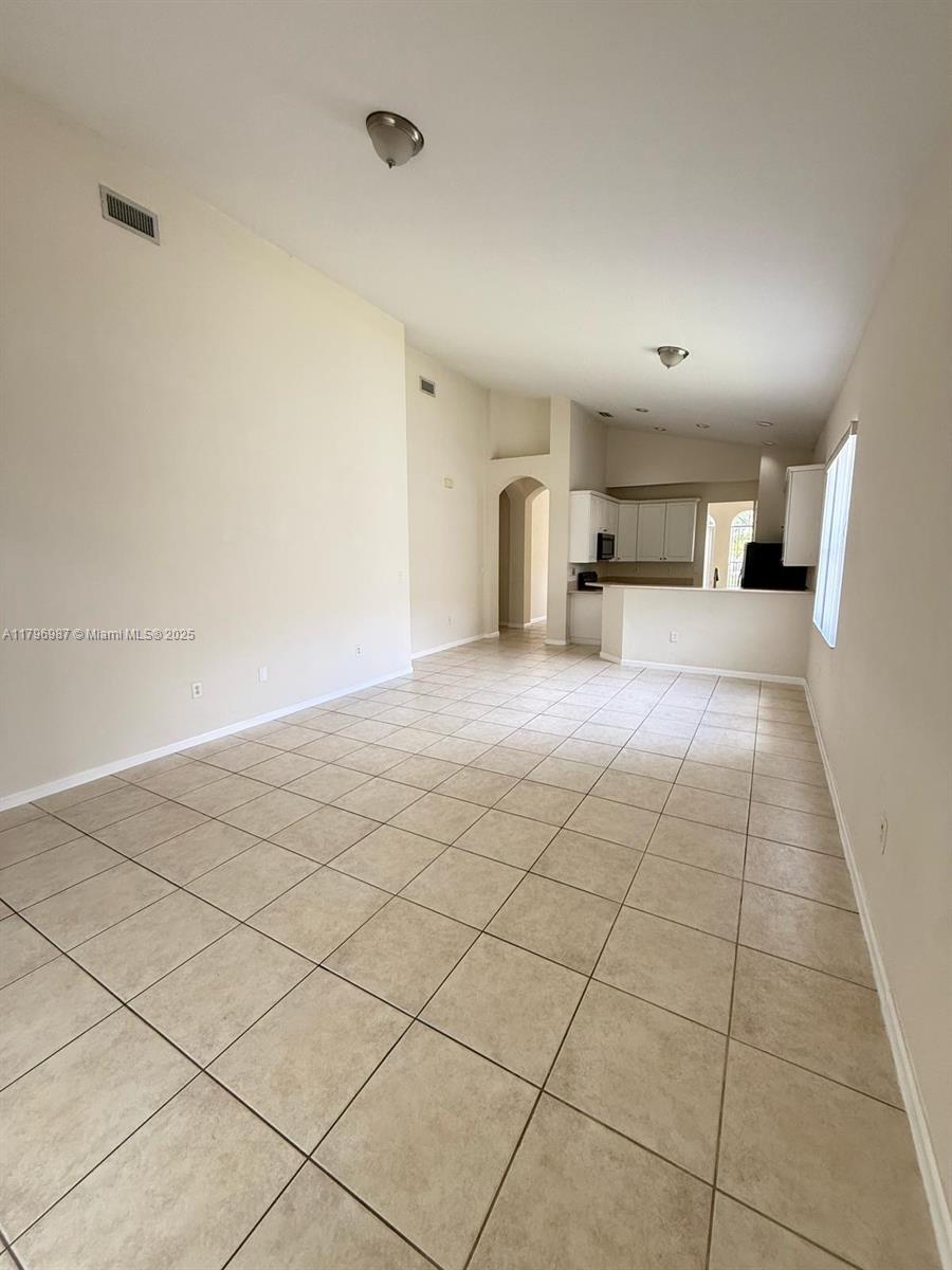 WALNUT CREEK REPLAT NO 1 - Residential Lease