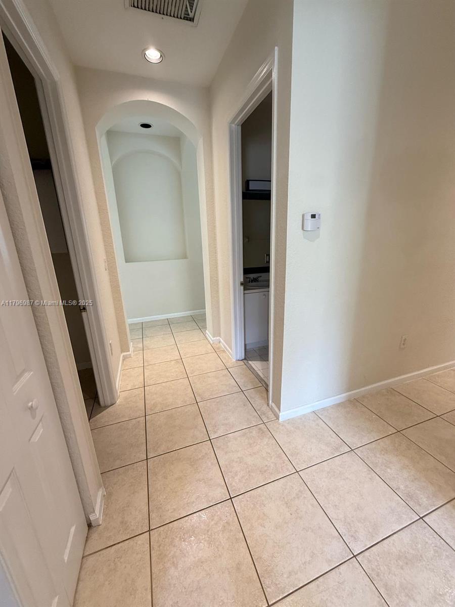 WALNUT CREEK REPLAT NO 1 - Residential Lease