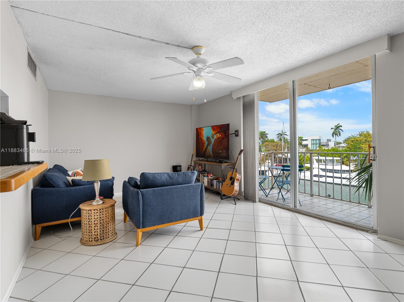 CROMWELL EAST CONDO - Residential