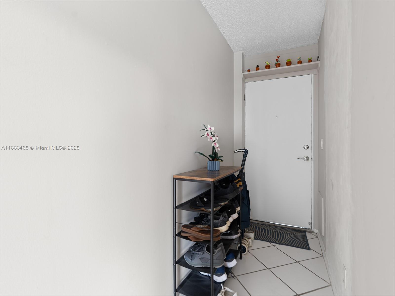 CROMWELL EAST CONDO - Residential