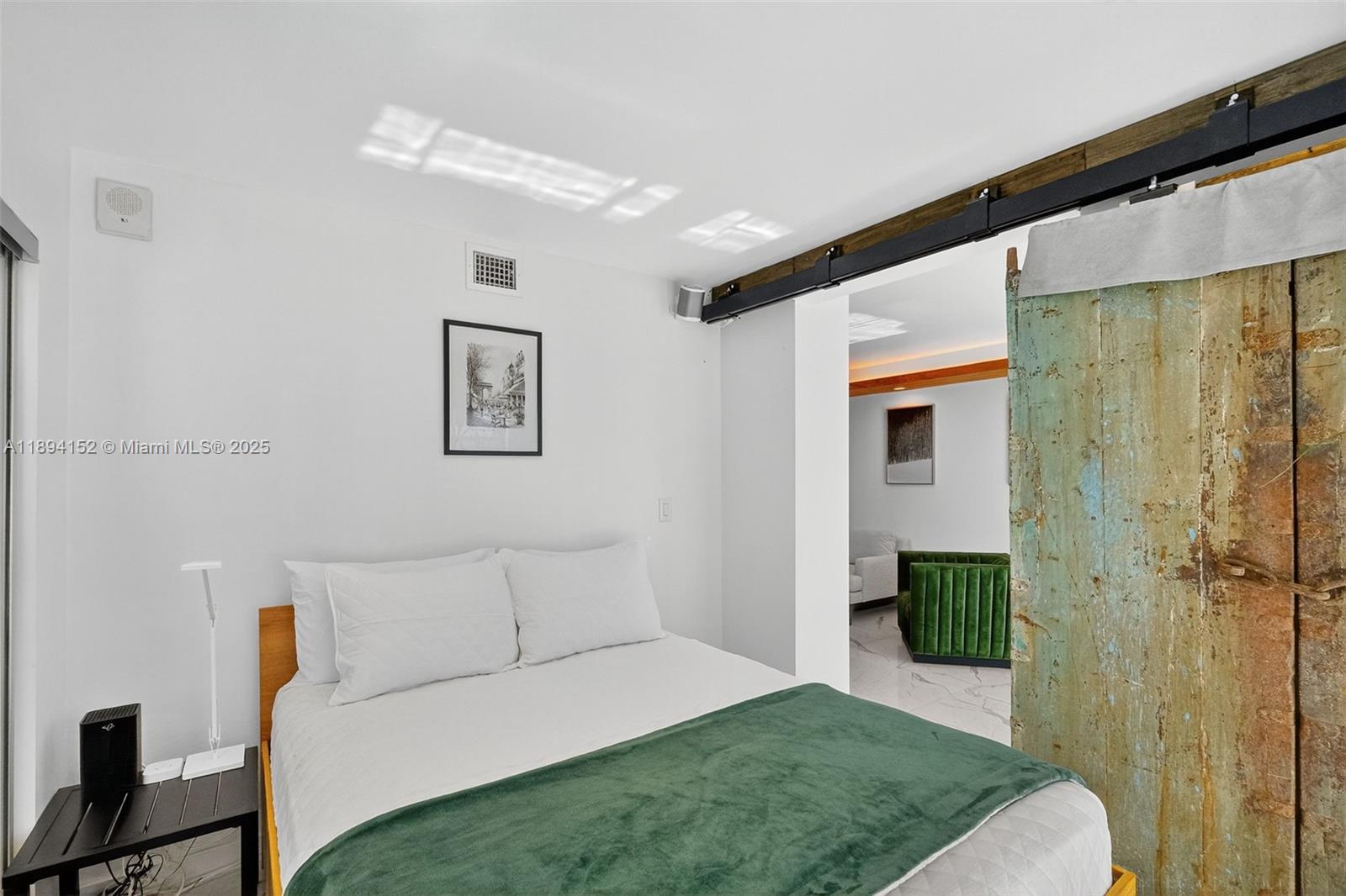 THE RIVIERA CONDO - Residential Lease