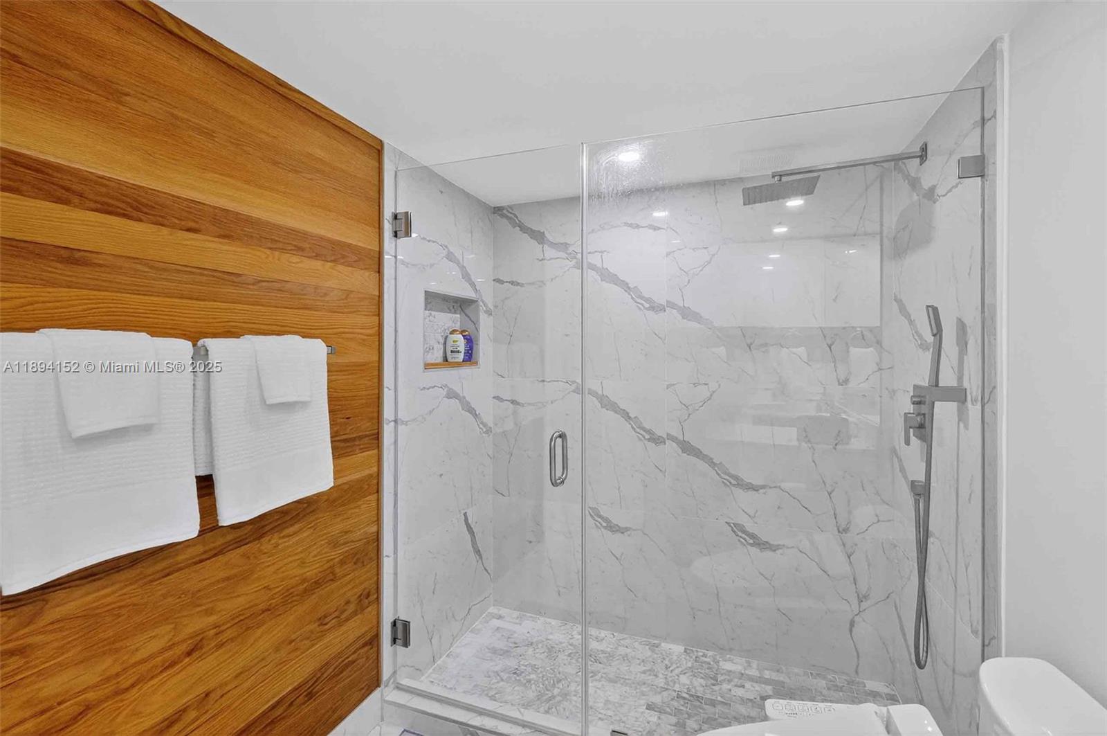 THE RIVIERA CONDO - Residential Lease