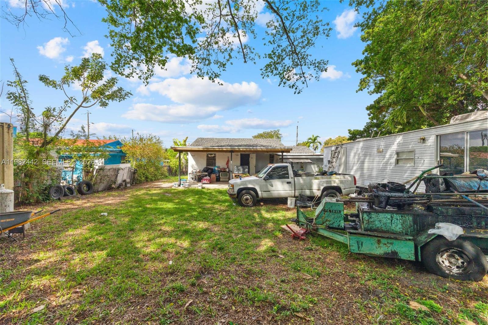 EDISON HEIGHTS - Residential