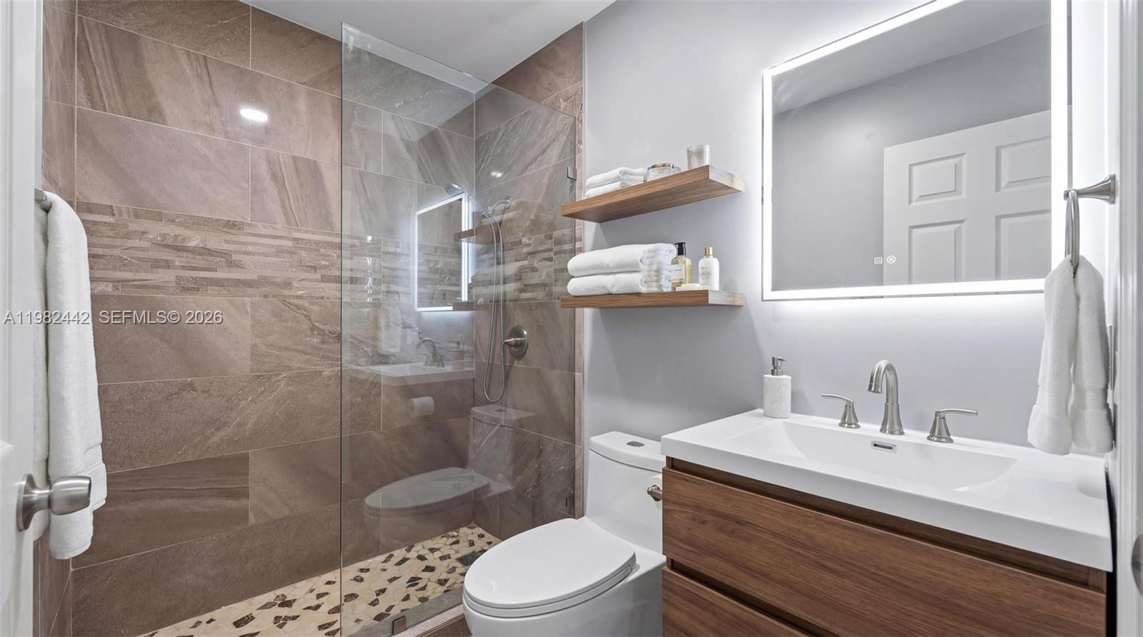 EDISON HEIGHTS - Residential