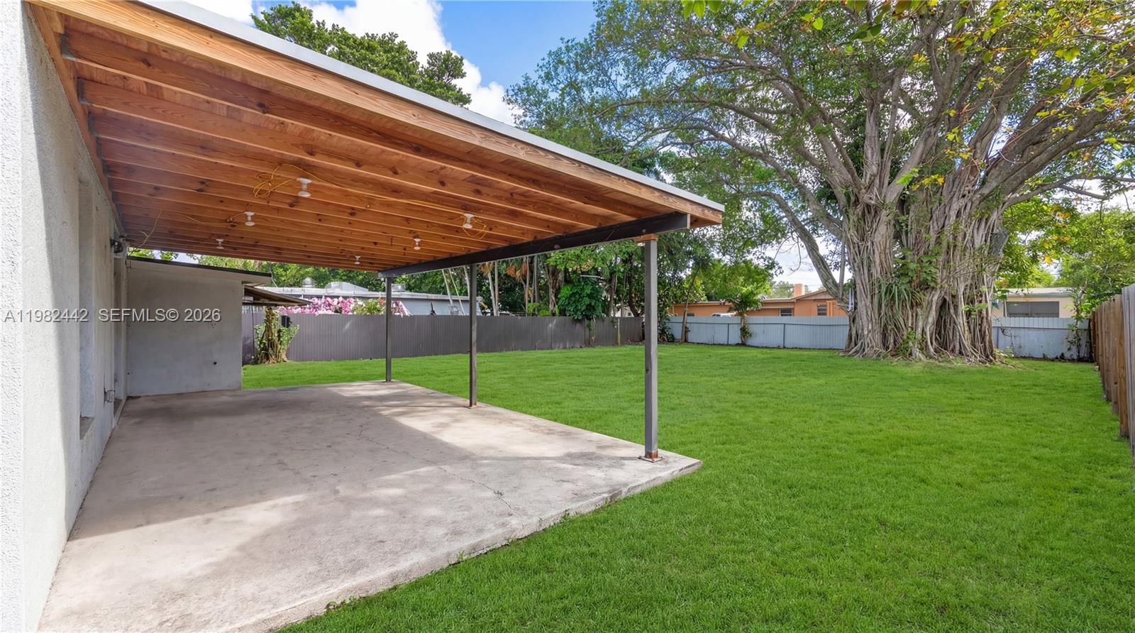 EDISON HEIGHTS - Residential