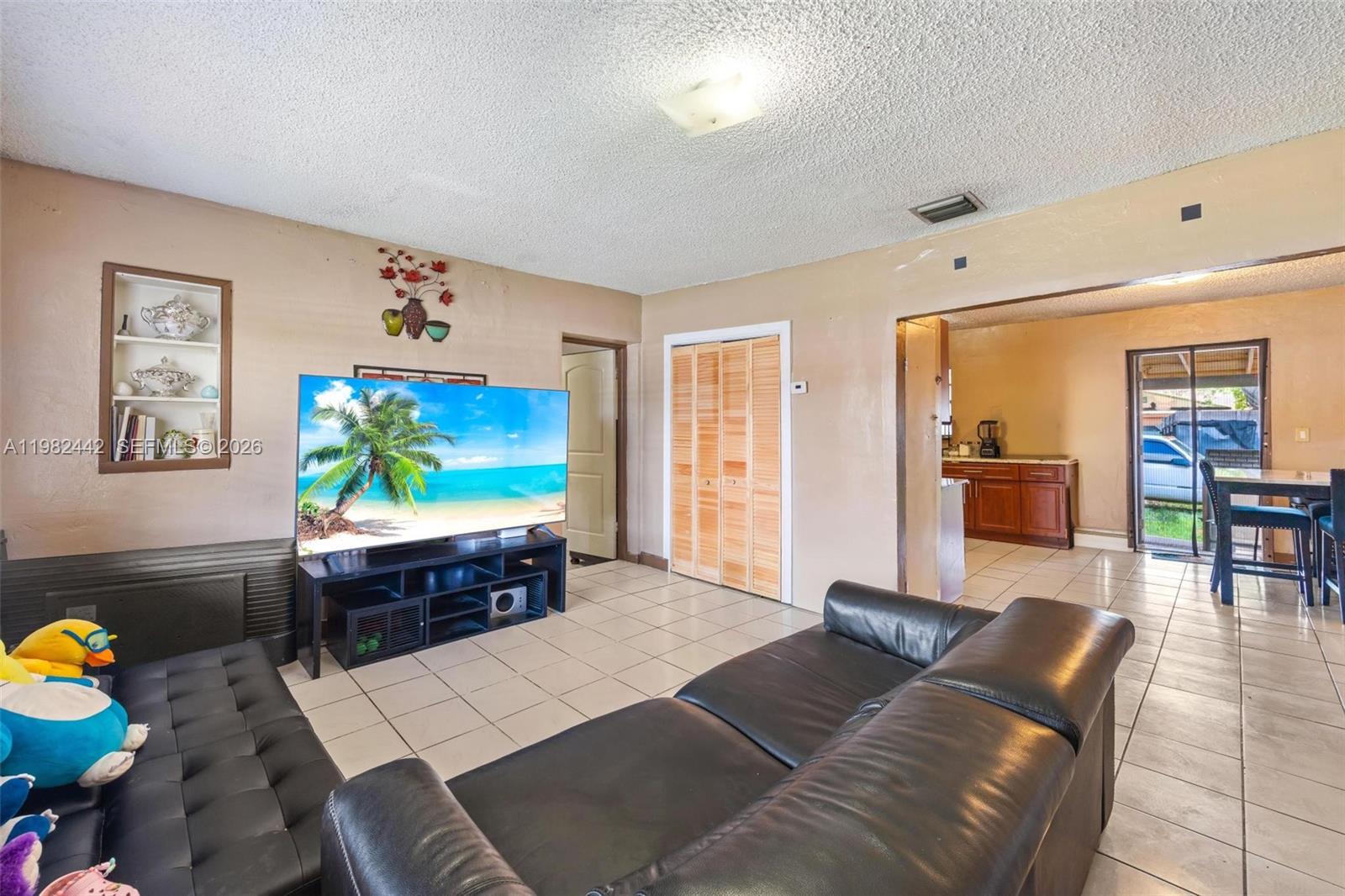 EDISON HEIGHTS - Residential