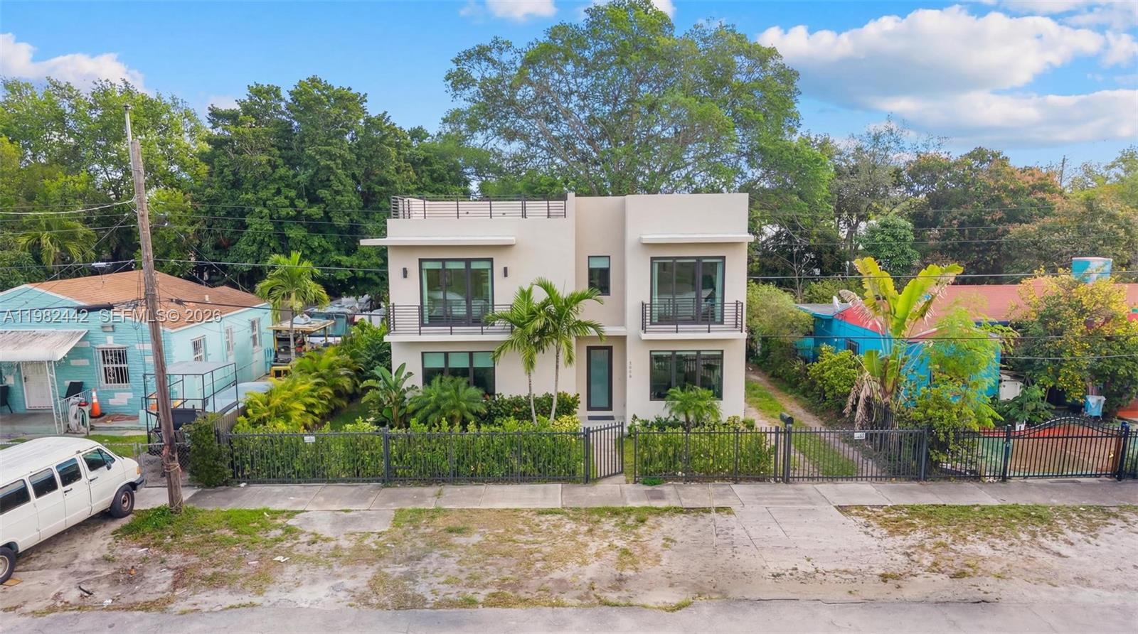 EDISON HEIGHTS - Residential