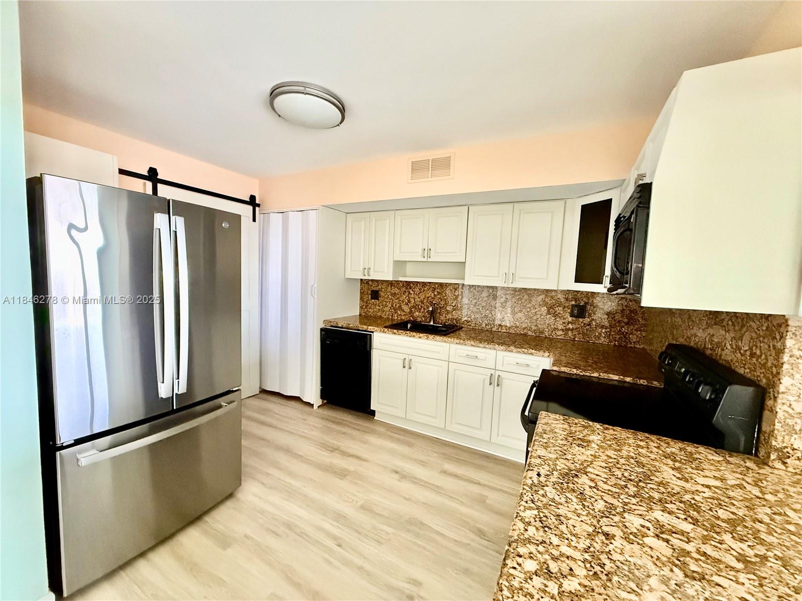 1600 S Ocean Dr 7B