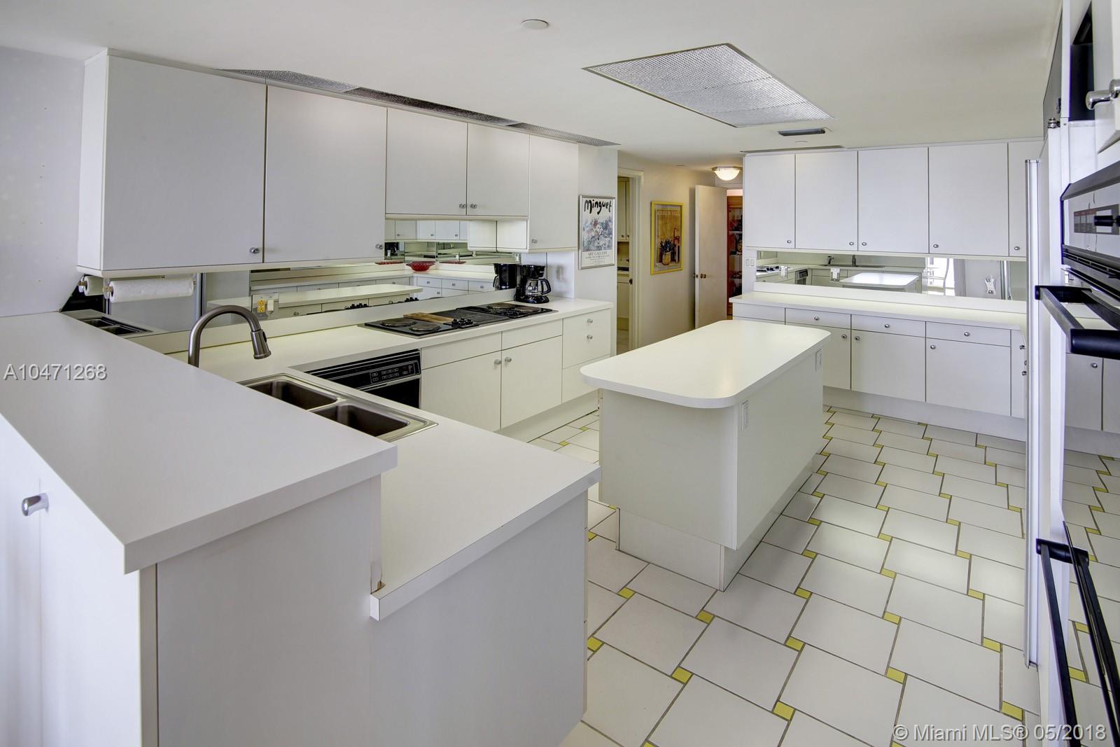 BAL HARBOUR TOWER CONDO - Residential