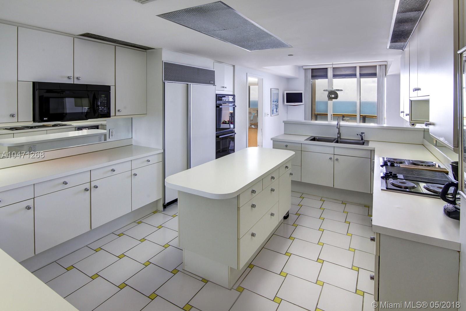BAL HARBOUR TOWER CONDO - Residential
