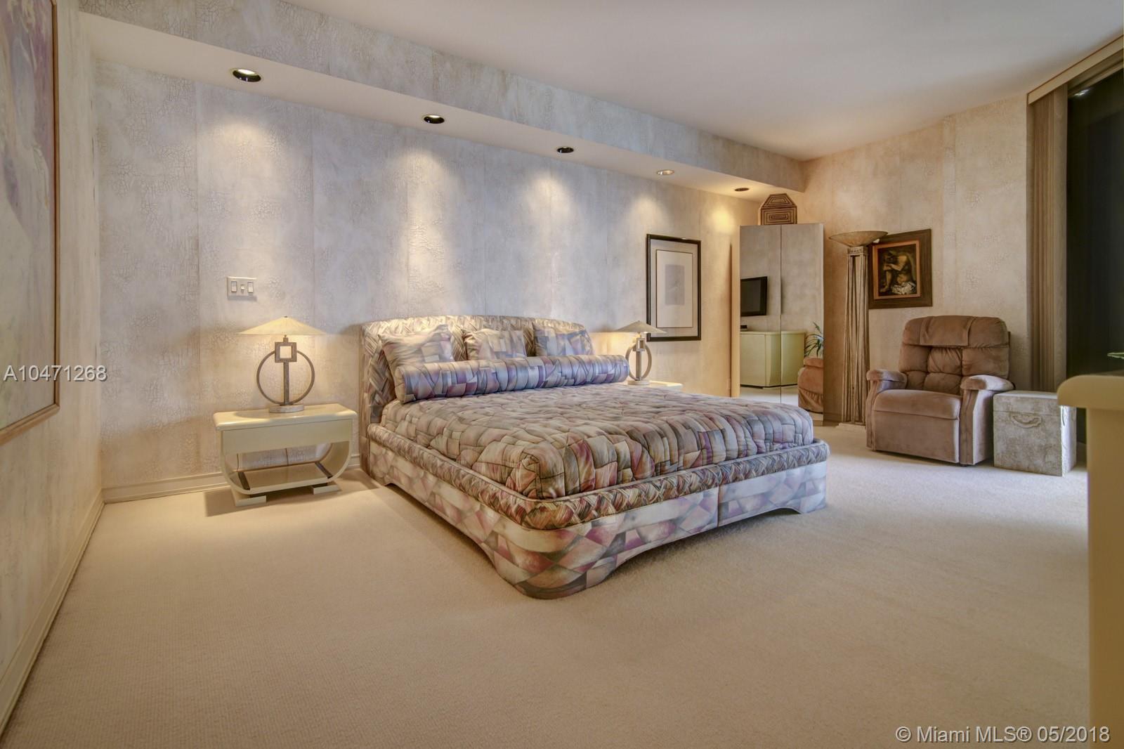 BAL HARBOUR TOWER CONDO - Residential