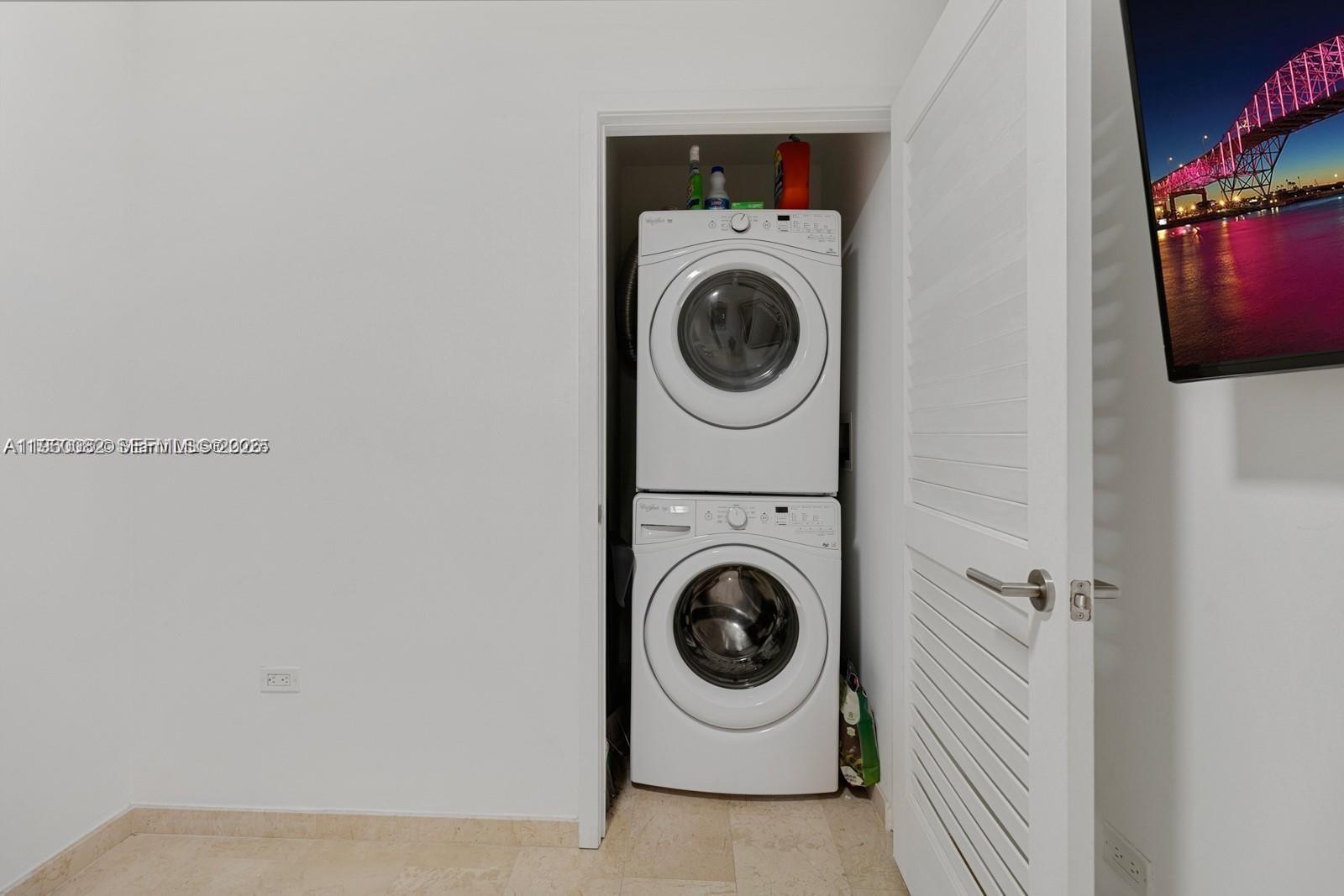 RISE CONDO - Residential