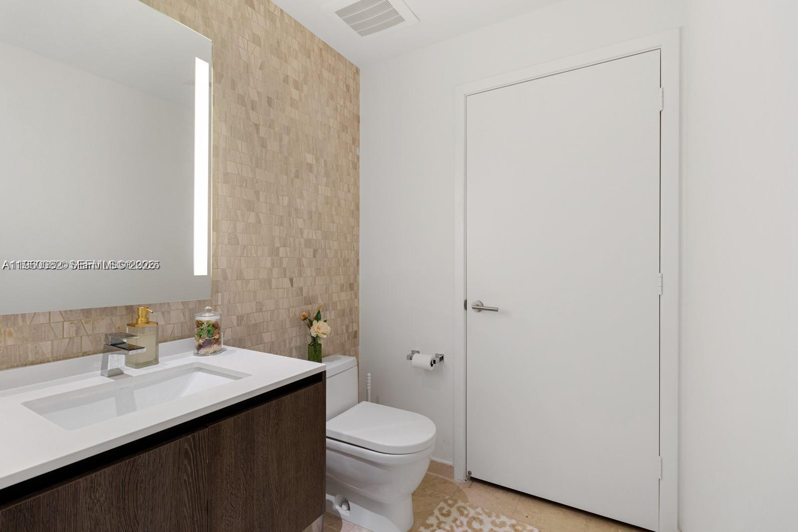 RISE CONDO - Residential