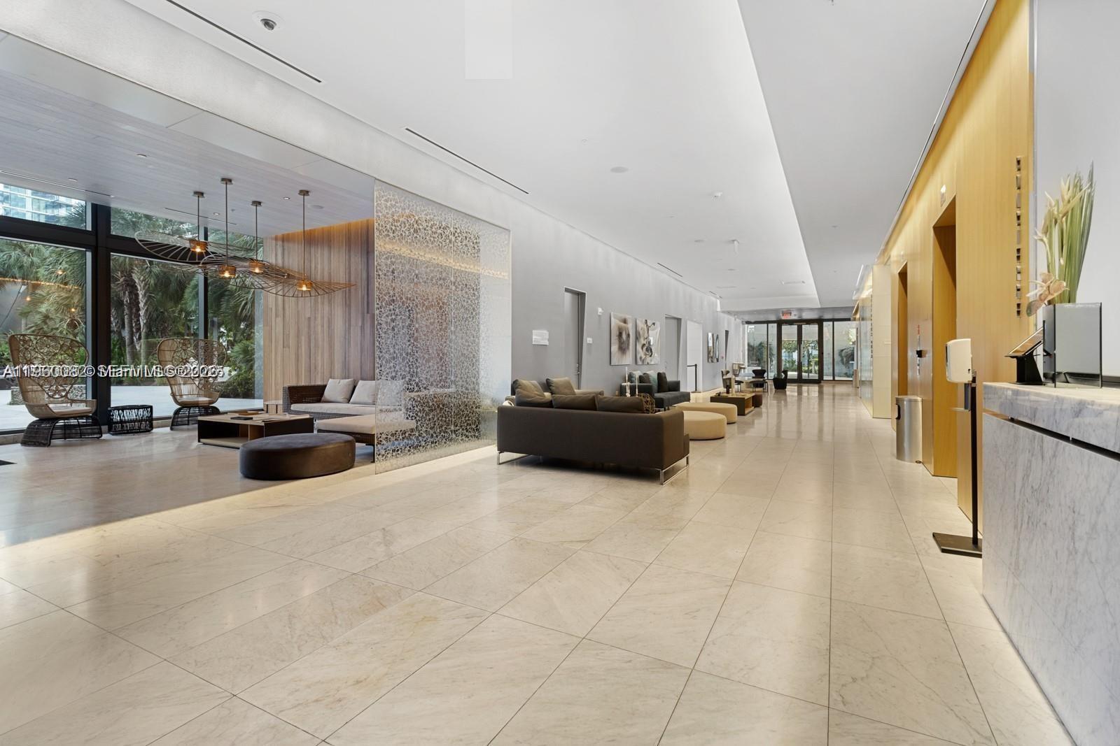 RISE CONDO - Residential