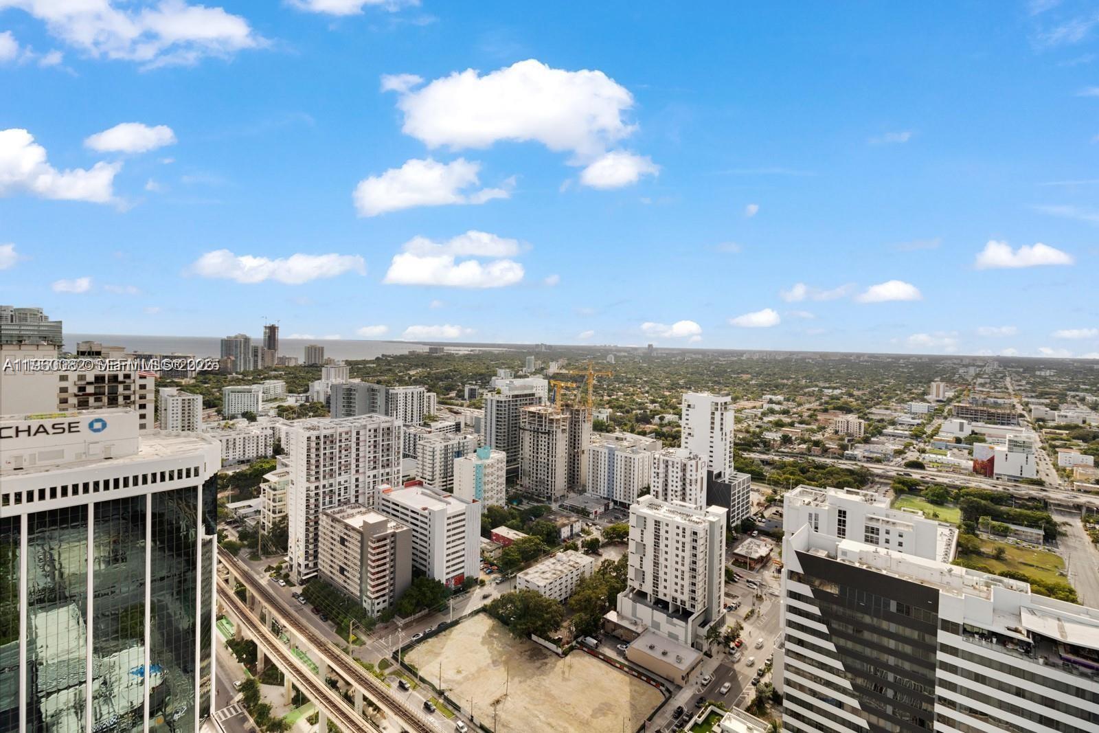 RISE CONDO - Residential