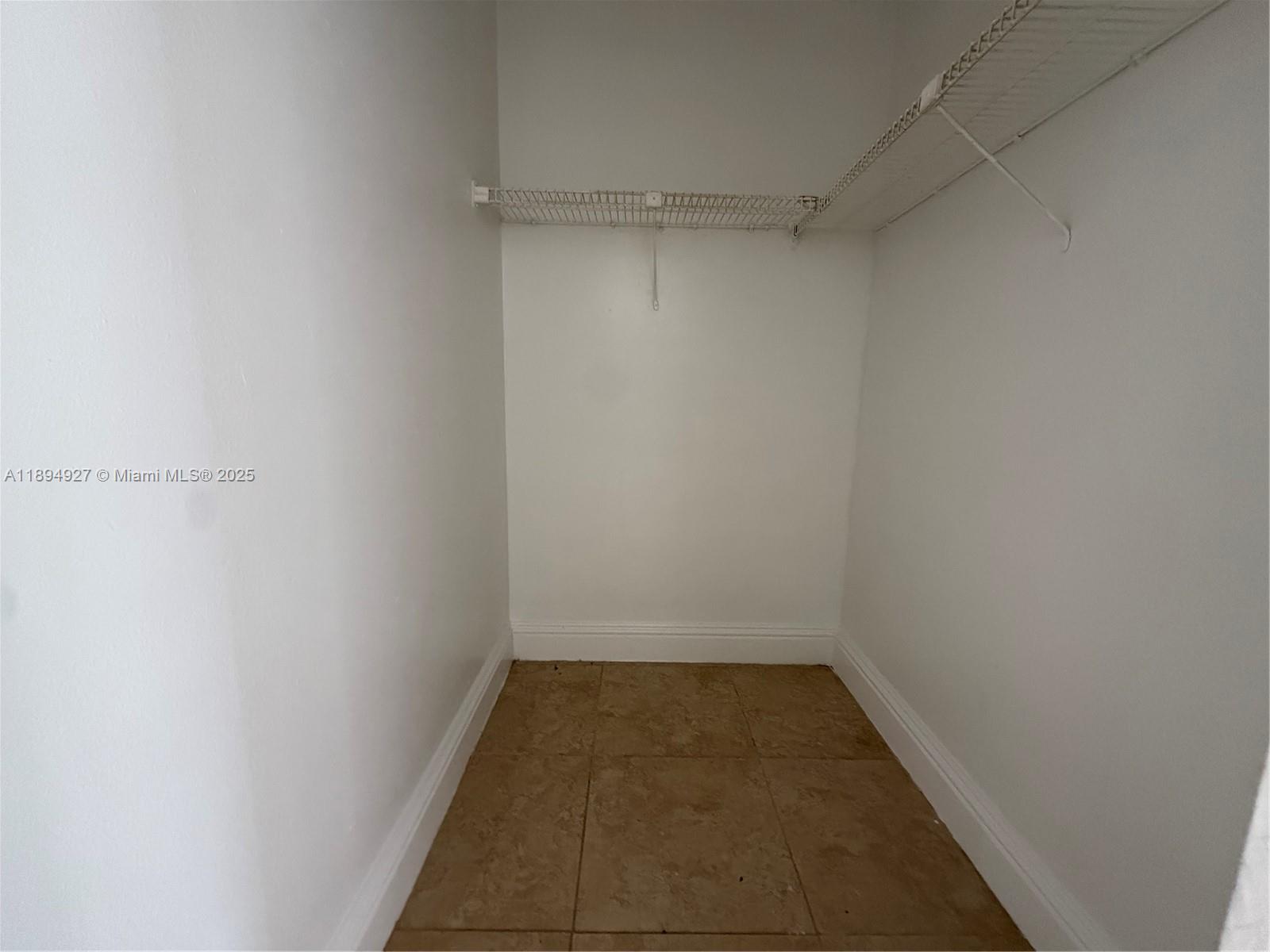 VILLAGE AT THE FALLS COND - Residential